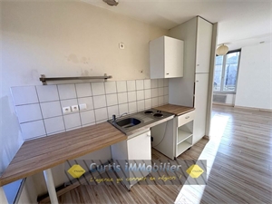appartement à la location -   43120  MONISTROL-SUR-LOIRE, surface 31 m2 location appartement - APR749195